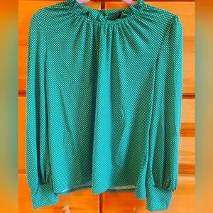 Adrianna Papell Green Polka Dot Blouse. Size M.